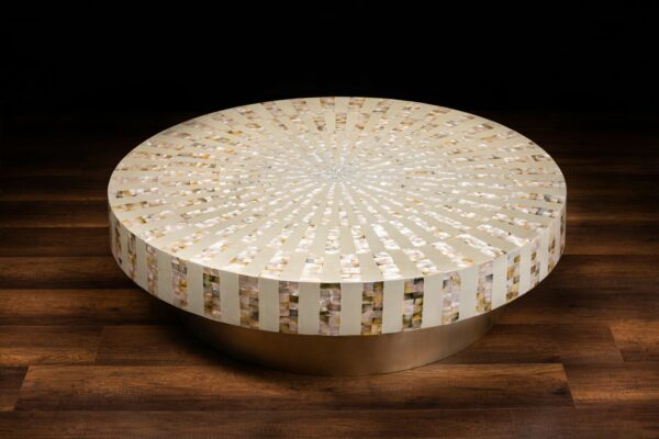 Catchy Nude Coffee Table