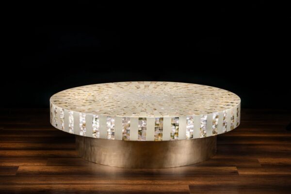 Catchy Nude Coffee Table