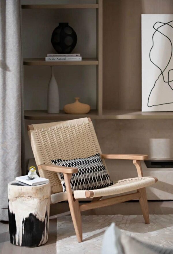Ash Lounge Chair