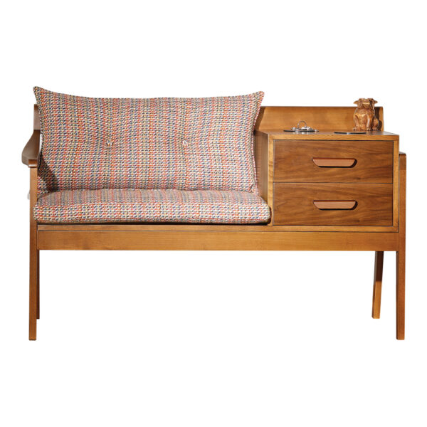 ALMA - hybrid Console/Bench for the entrance