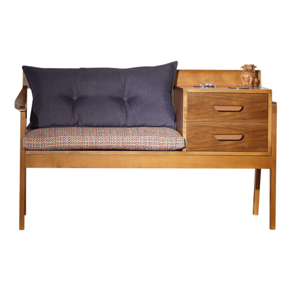 ALMA - hybrid Console/Bench for the entrance