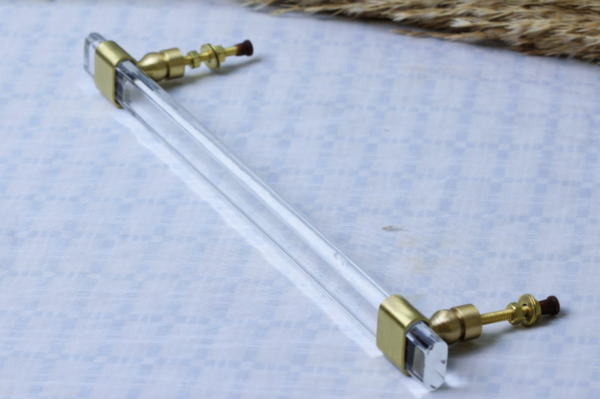 Single Clear Handle