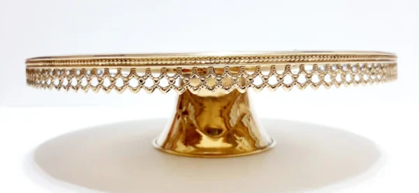 Arze royal cake stand