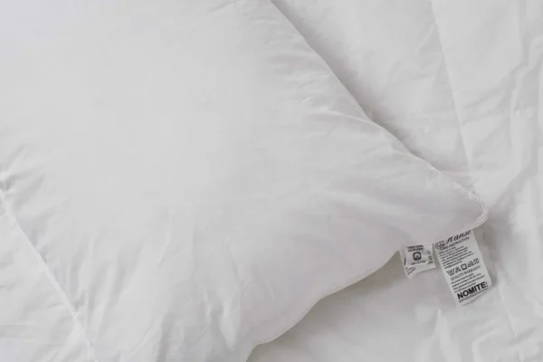 The super fluffy Duck Feather Pillow (German quality)