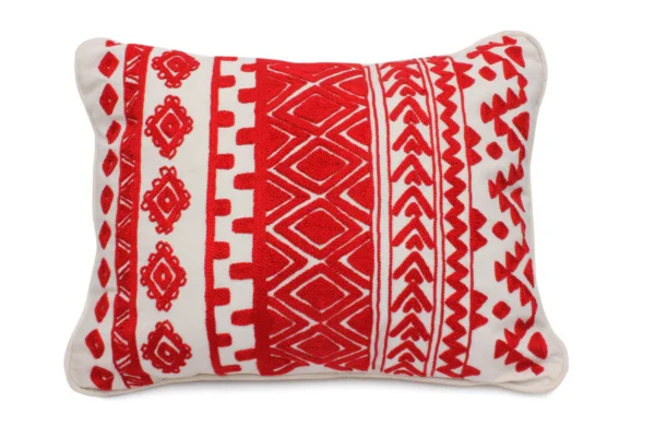 Find Your Perfect Angle: Geometrical Pattern Cushion for Any Space