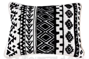 Find Your Perfect Angle: Geometrical Pattern Cushion for Any Space