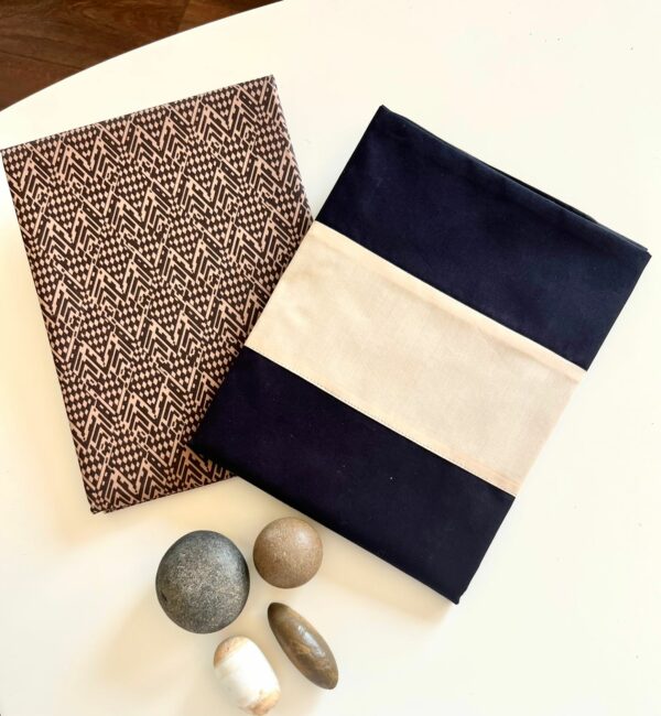 Other model flat sheet set with prints pillows
