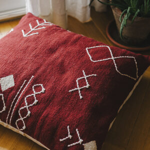 :Burgundy Scattered Stitch Cushion
