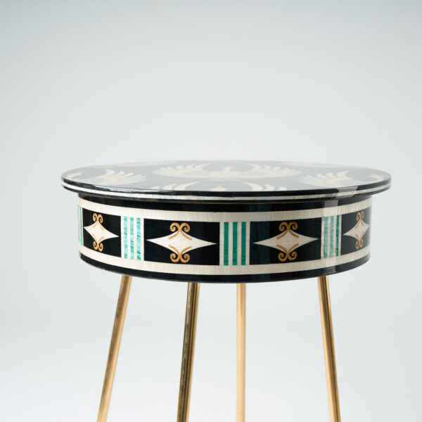 Masterpiece Detachable Top Side Table