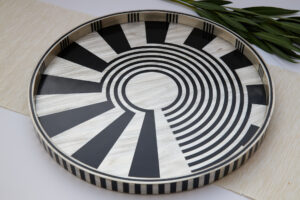 Abstract tray in black