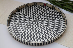 Black and white fever tray - 45
