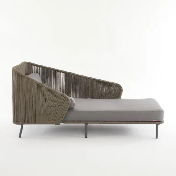Rakoly- Chaise Longue