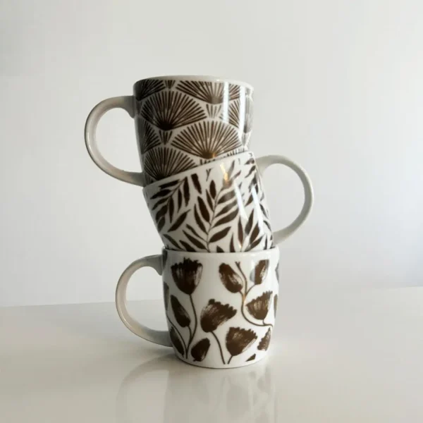 Ash brown leaves set