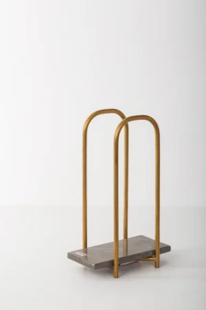 Elegant Towels Holder - Small 7.5 x16 CM Height 26 CM / Brown / Black - Brown, Small 7.5 x16 CM Height 26 CM
