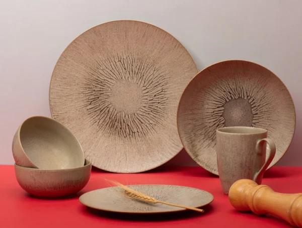 Rockary Dinner Set of 30 Porcelain Plates