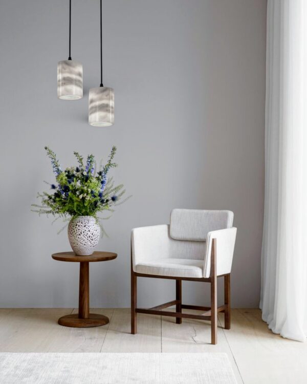Yang pendant | Carrara