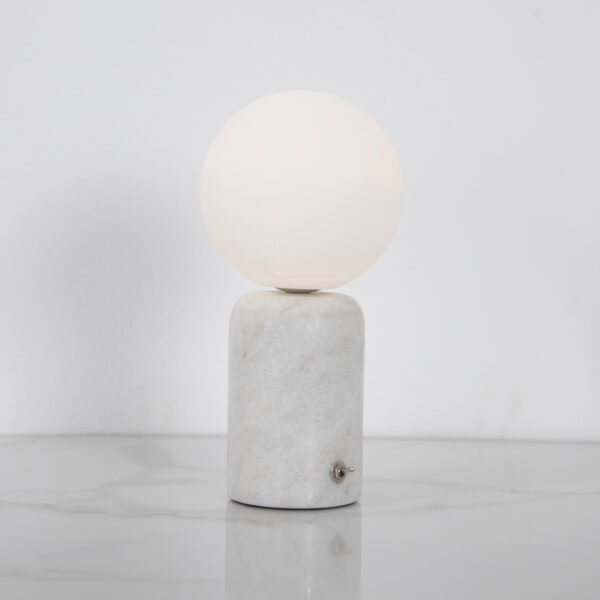 The Nuuk Table Lamp | Carrara | Cordless - Rechargable