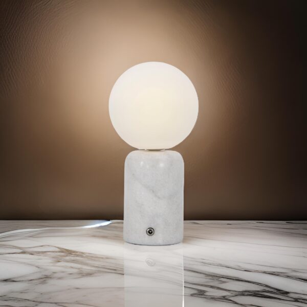 The Nuuk Table Lamp | Carrara | Cordless - Rechargable