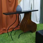 Totalitarian console