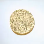 Staggered round heat resistant placemats