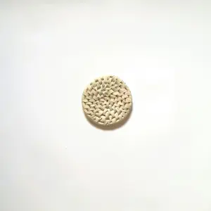 Staggered round heat resistant placemats