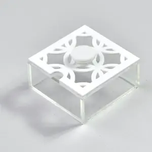 Circles sugar container