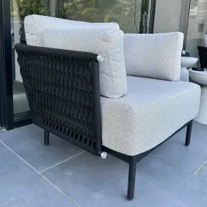 Longgie Armchair