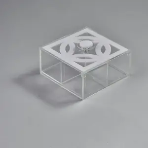 Circles 4-compartment box