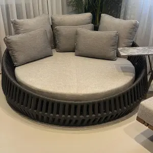 Al Dorino Daybed