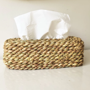 Halfa tissue box cover