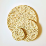 Staggered round heat resistant placemats