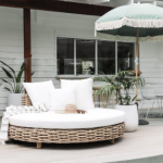 Rounded bamboo daybed