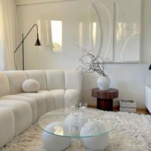 Circle glass table