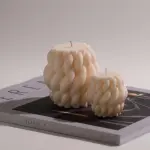 2 Twisted wave candles